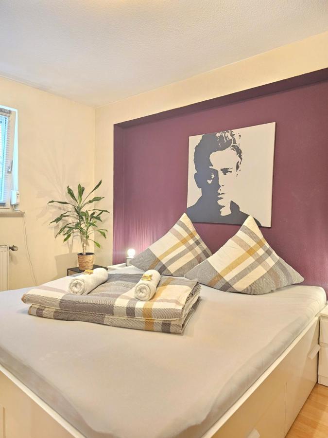Doppelzimmer 1 I Geteiltes Bad & Kueche I Mit Dem Zug Nur 4 Min Bis Zum Hauptbahnhof ไฟรบวร์กอิมไบรส์เกา ภายนอก รูปภาพ