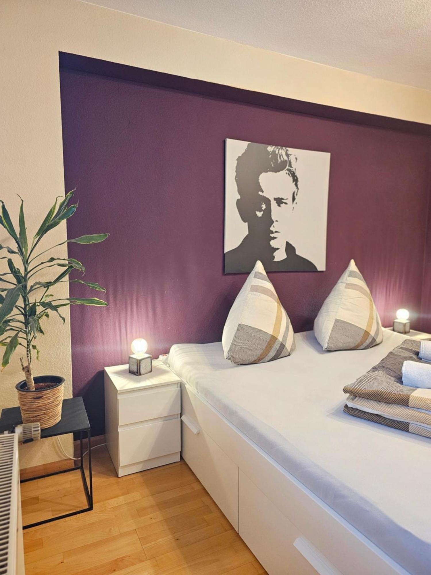Doppelzimmer 1 I Geteiltes Bad & Kueche I Mit Dem Zug Nur 4 Min Bis Zum Hauptbahnhof ไฟรบวร์กอิมไบรส์เกา ภายนอก รูปภาพ