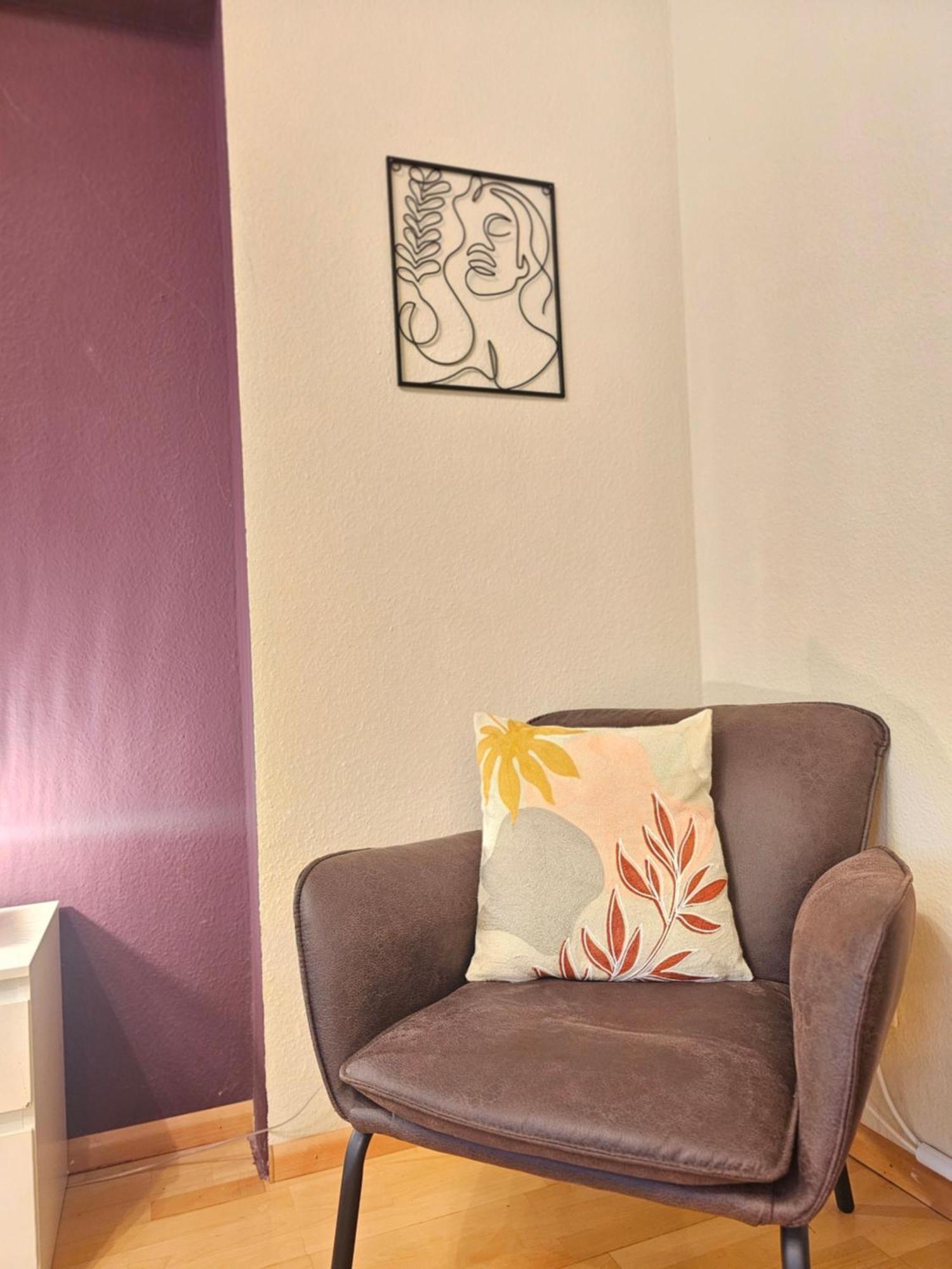 Doppelzimmer 1 I Geteiltes Bad & Kueche I Mit Dem Zug Nur 4 Min Bis Zum Hauptbahnhof ไฟรบวร์กอิมไบรส์เกา ภายนอก รูปภาพ